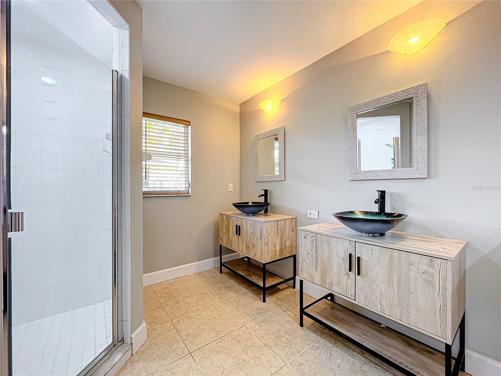 NELSON COURT - Residential