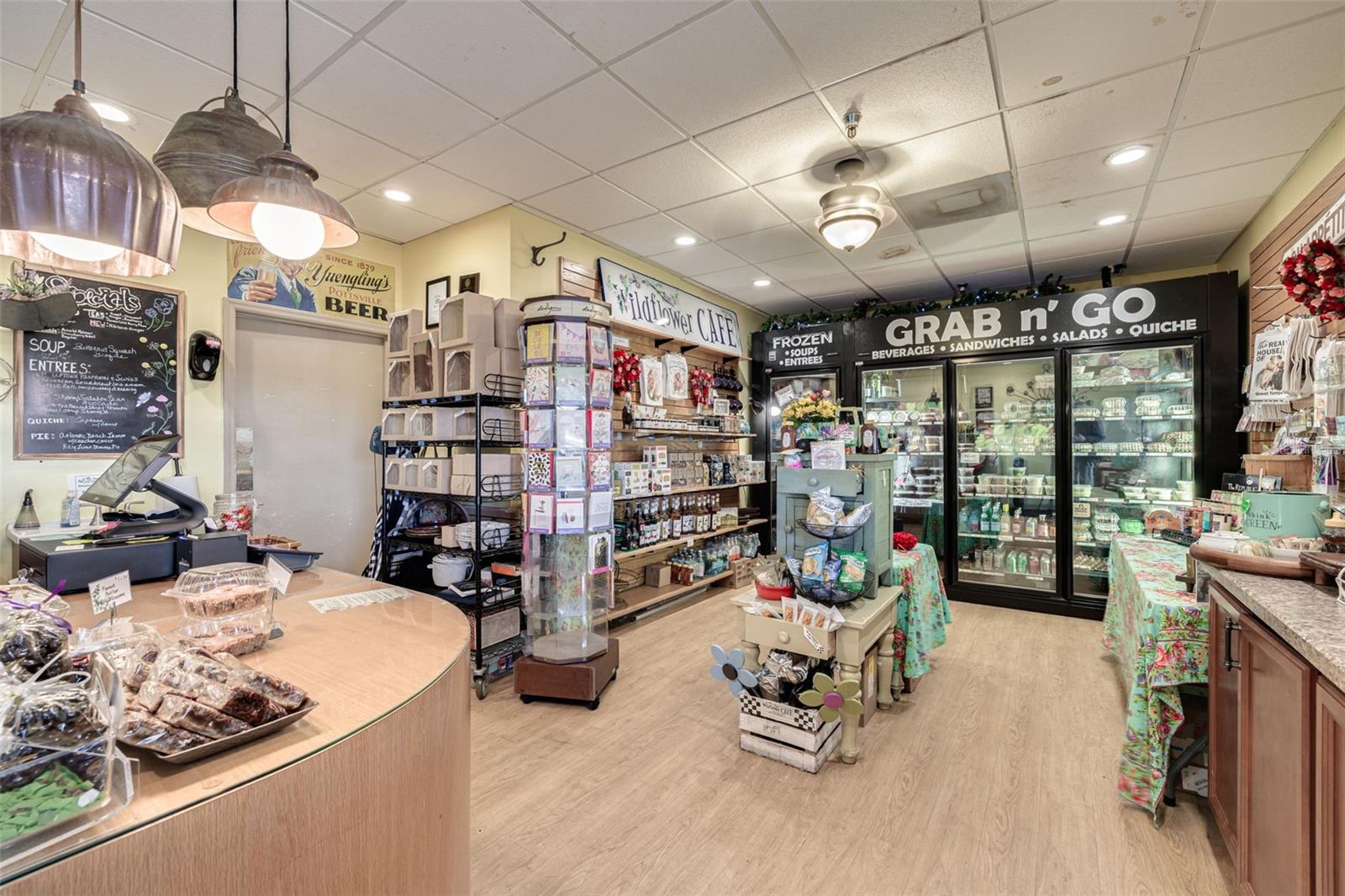 BELLEAIR HIGHLANDS - Commercial Sale