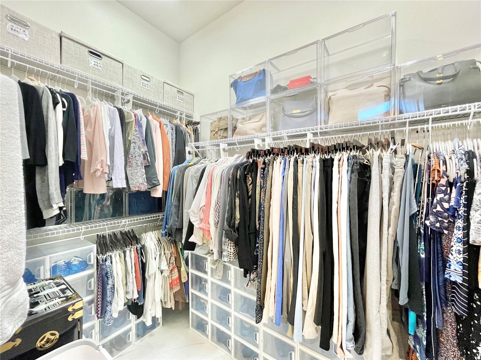 OAKMONT - Residential