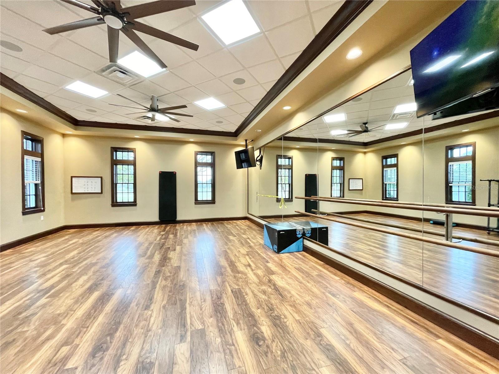 OAKMONT - Residential