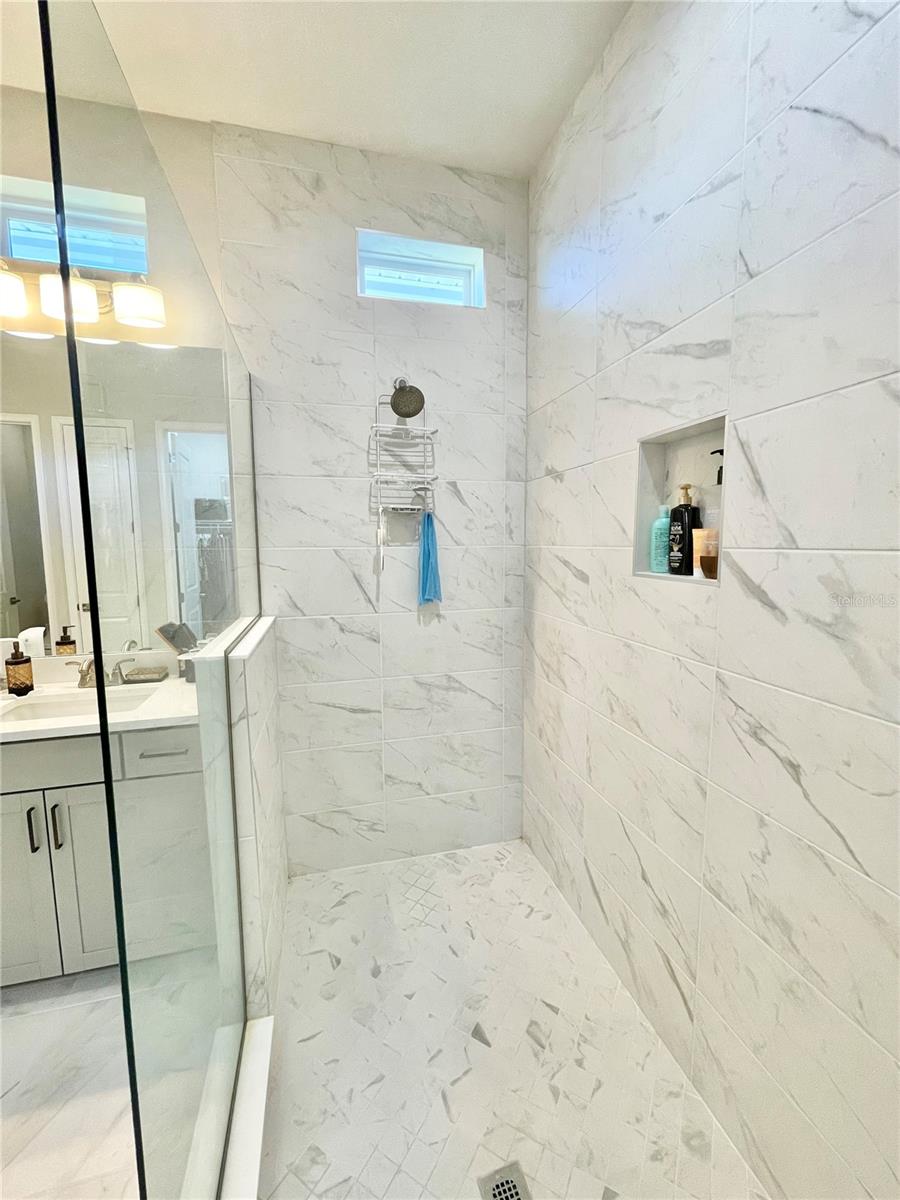 OAKMONT - Residential