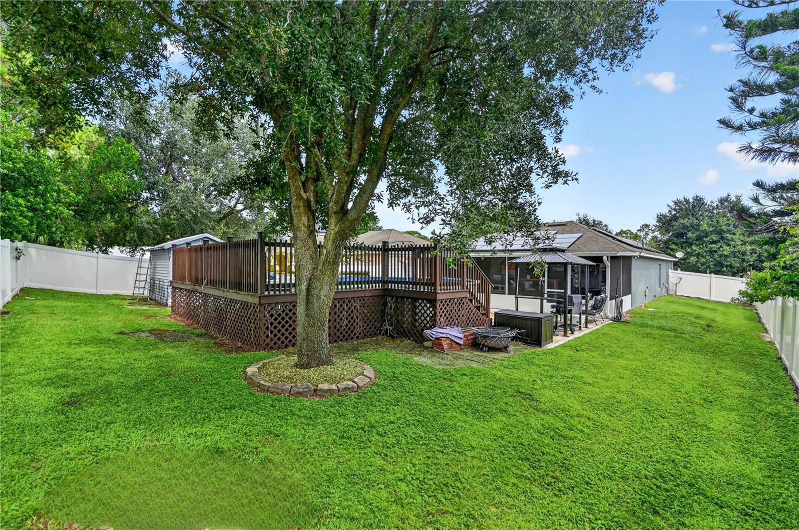 1015 NAES LANE