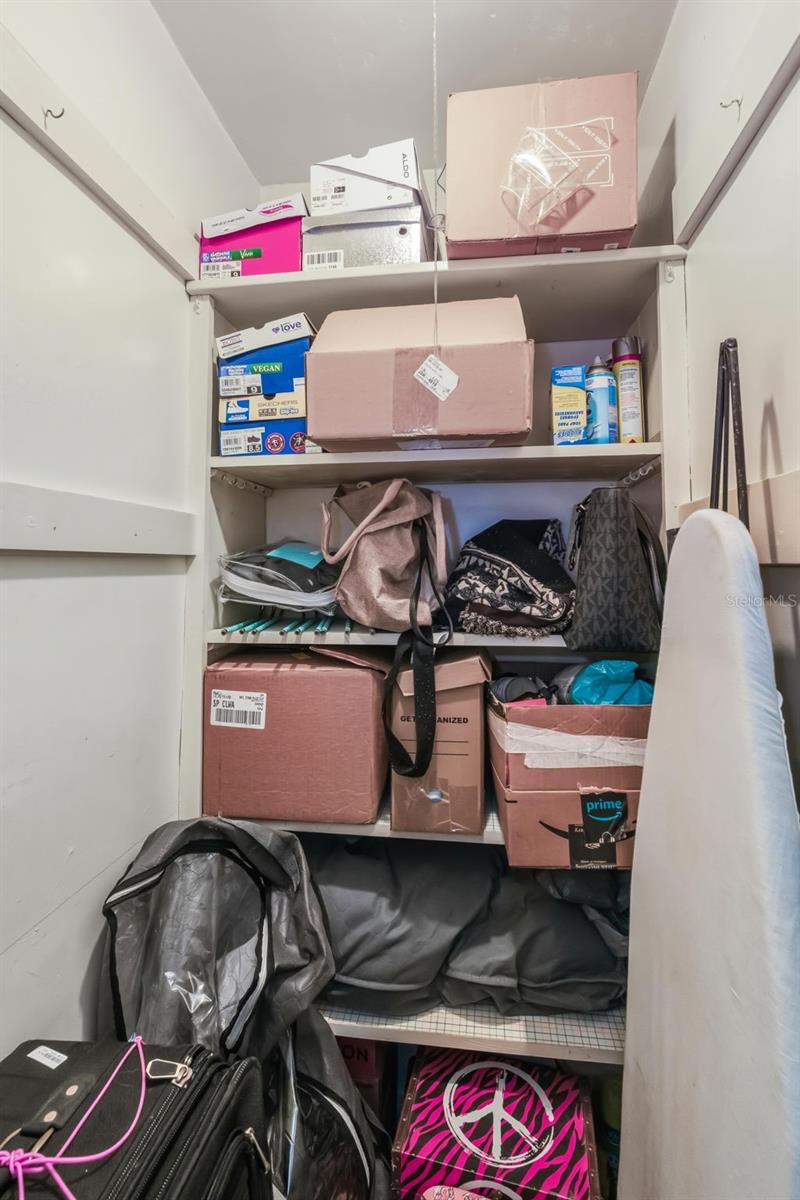 REVISED PLAT/TOWN/NEW PORT RIC - Residential