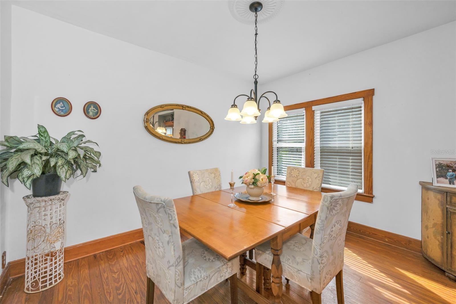 REVISED PLAT/TOWN/NEW PORT RIC - Residential