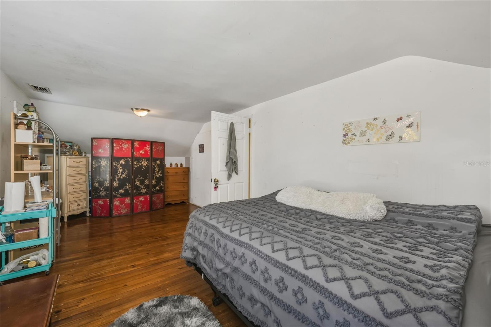 REVISED PLAT/TOWN/NEW PORT RIC - Residential