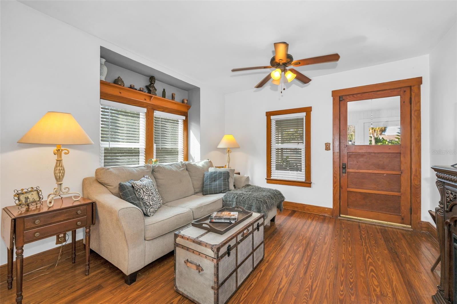 REVISED PLAT/TOWN/NEW PORT RIC - Residential