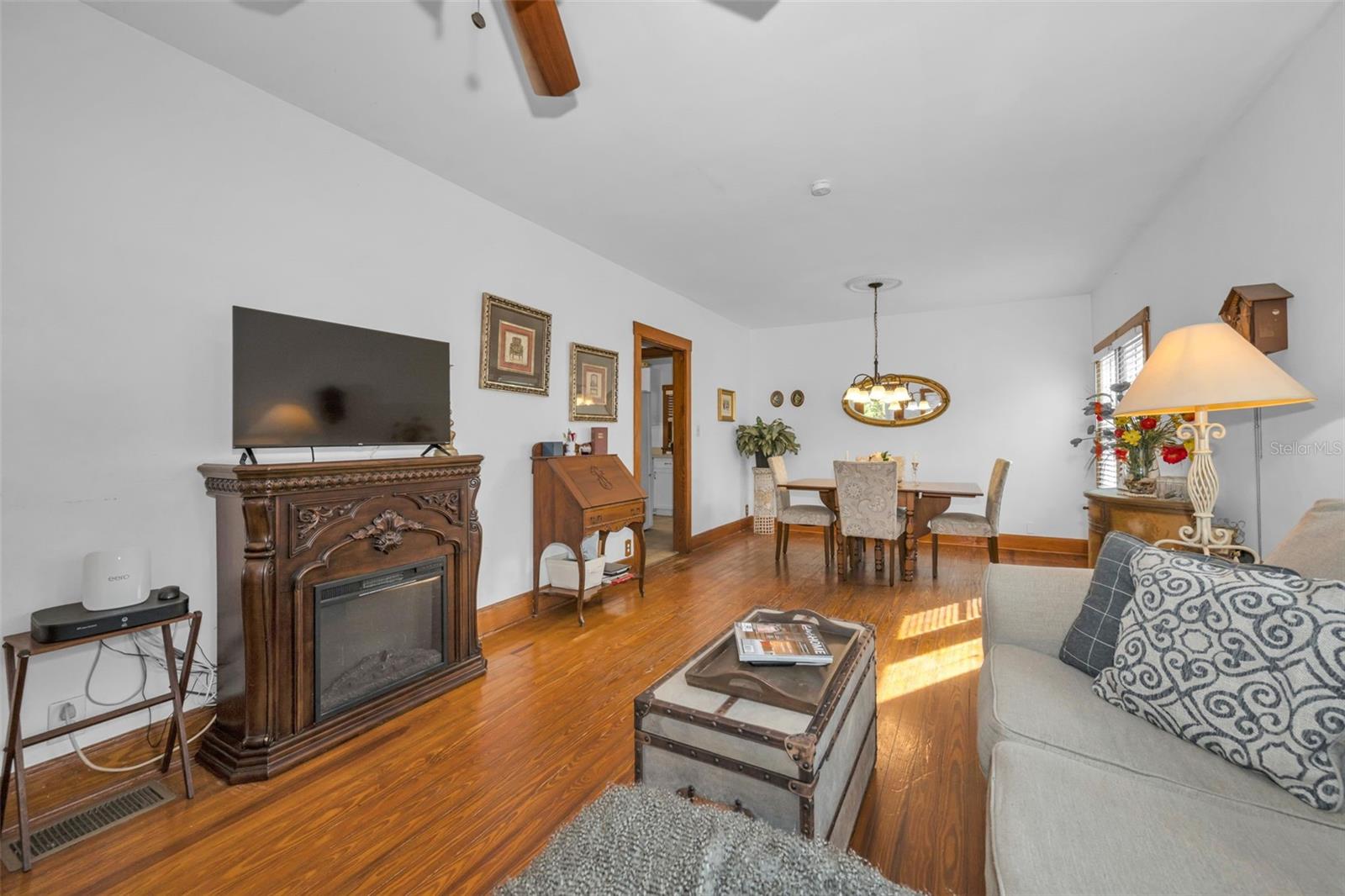 REVISED PLAT/TOWN/NEW PORT RIC - Residential