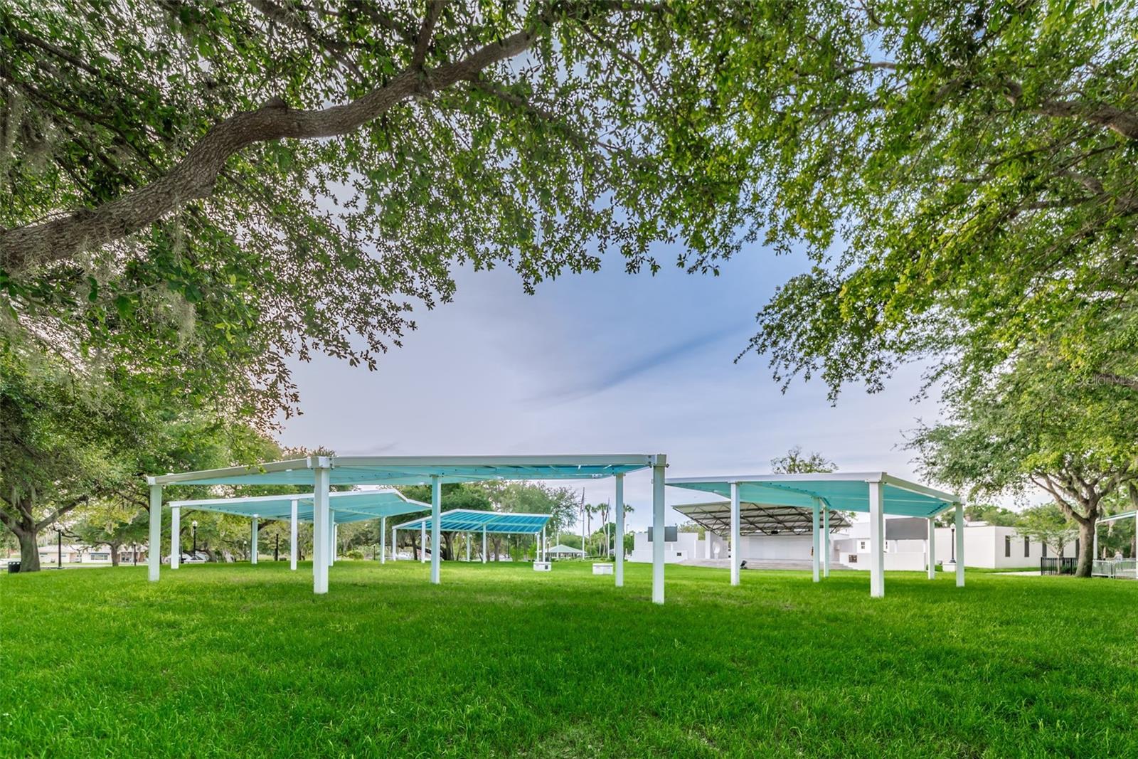 REVISED PLAT/TOWN/NEW PORT RIC - Residential