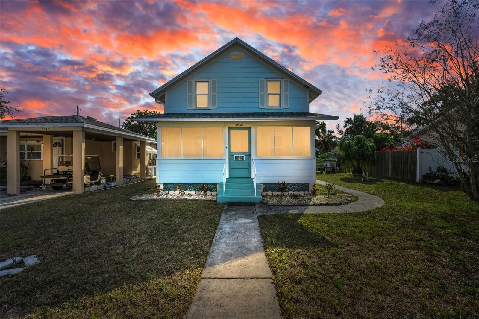 REVISED PLAT/TOWN/NEW PORT RIC - Residential