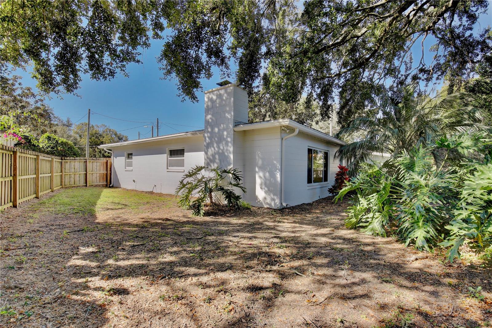 CRYSTAL LAKE TERRACE - Residential