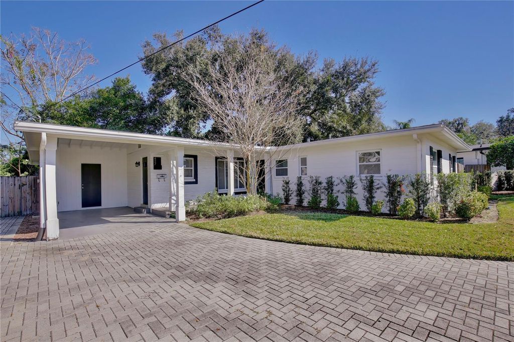 Photo of 427 Sunglow Court, Orlando, FL 32803 (MLS # O6364582)