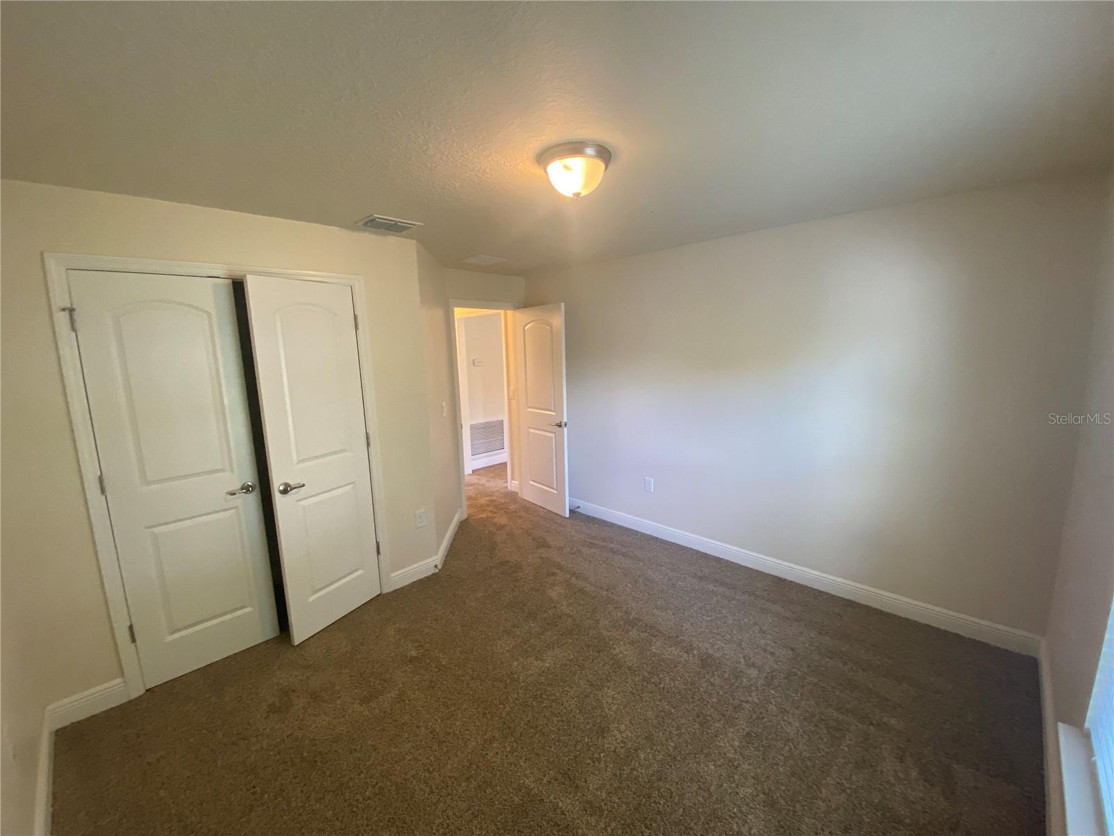 LEESBURG ASHTON WOODS - Residential Lease