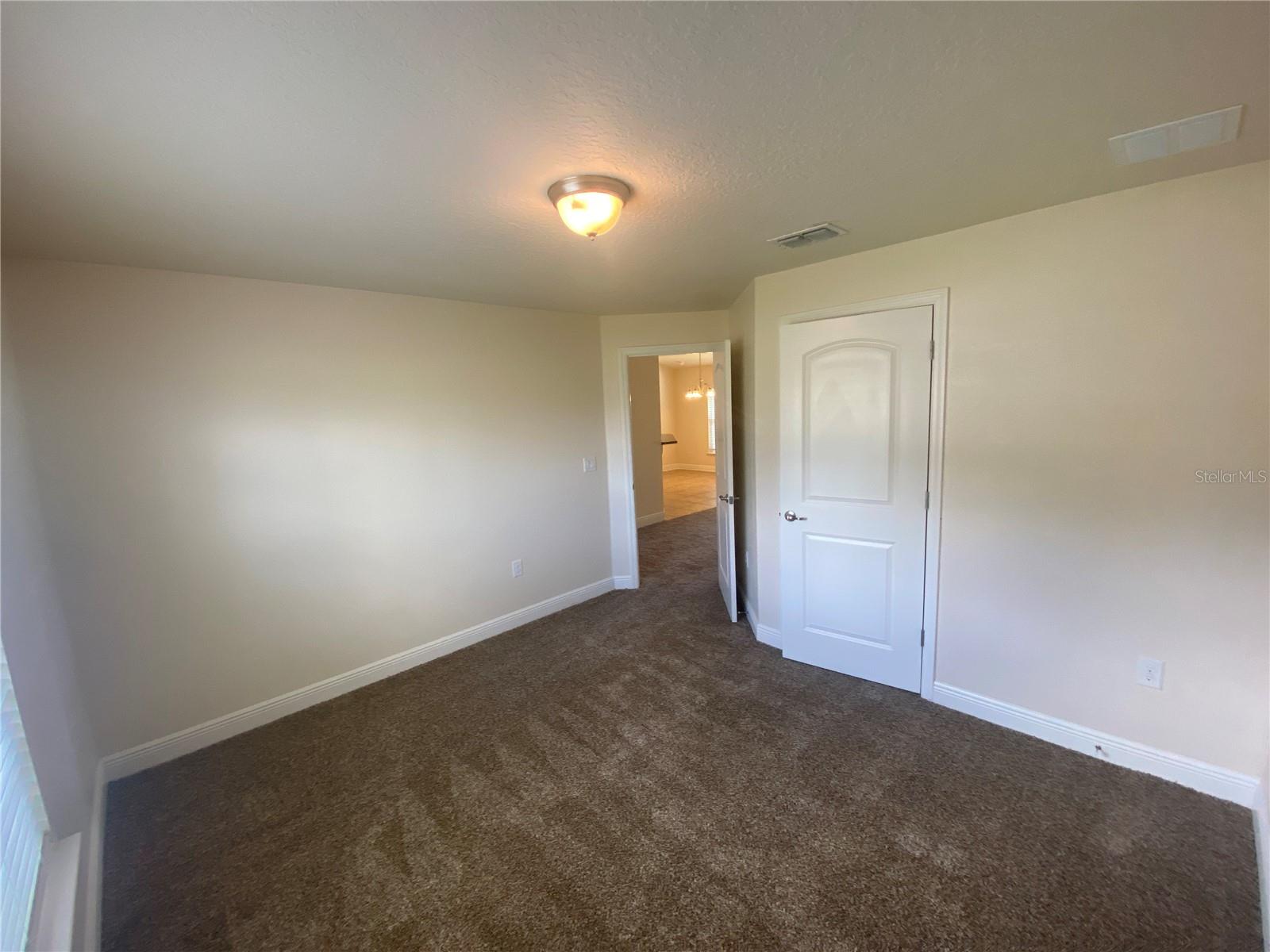 LEESBURG ASHTON WOODS - Residential Lease