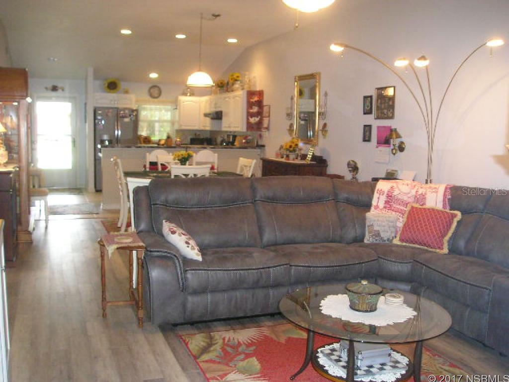 Florida Shores 01 - Residential Income