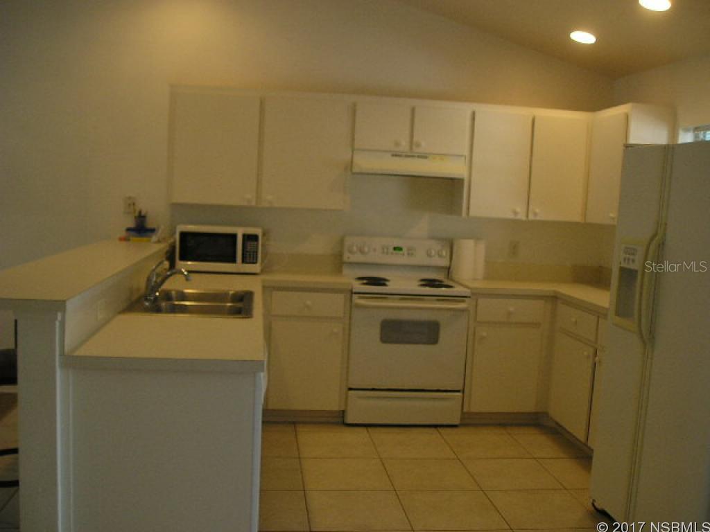 Florida Shores 01 - Residential Income