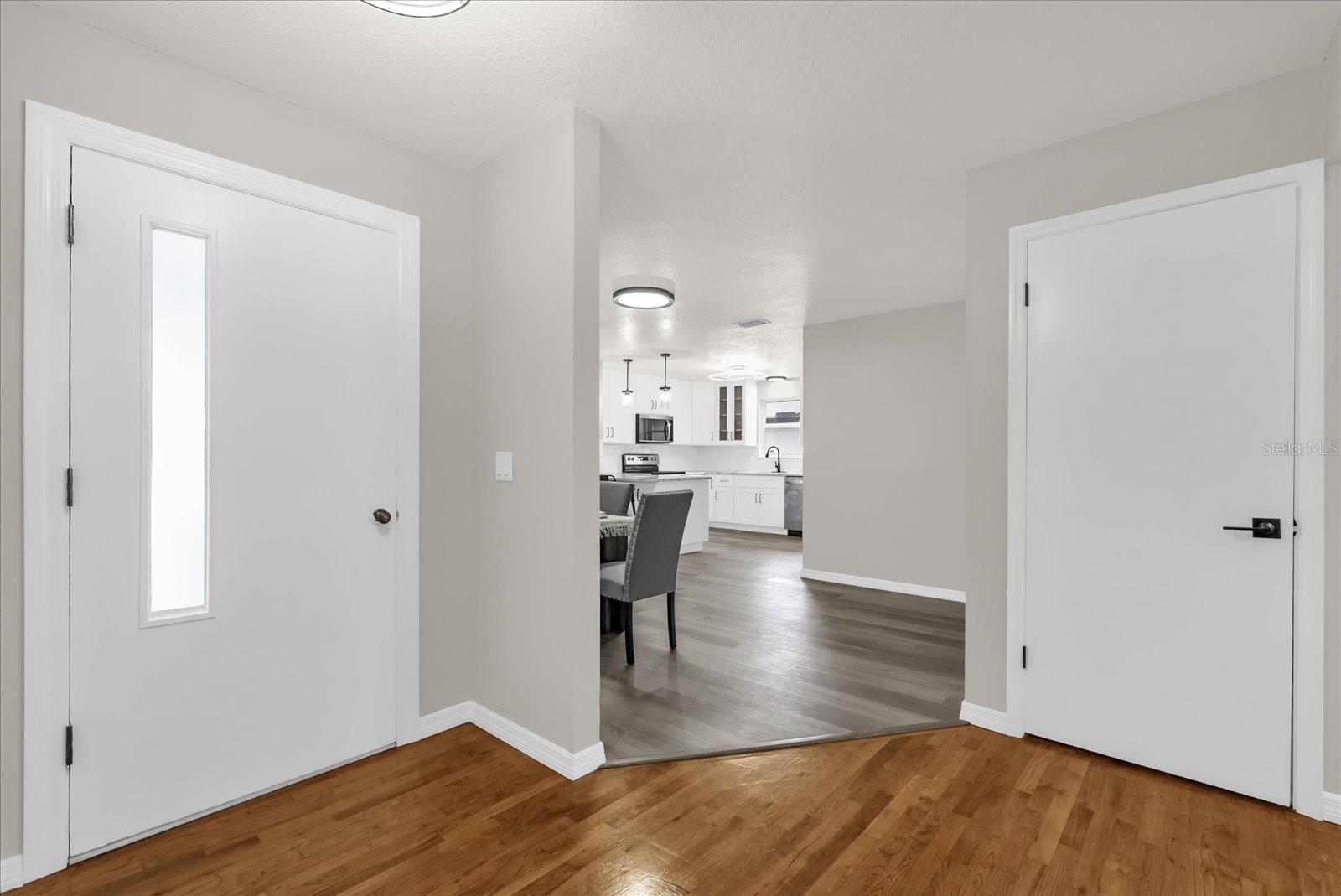 4318 LANTERN DRIVE