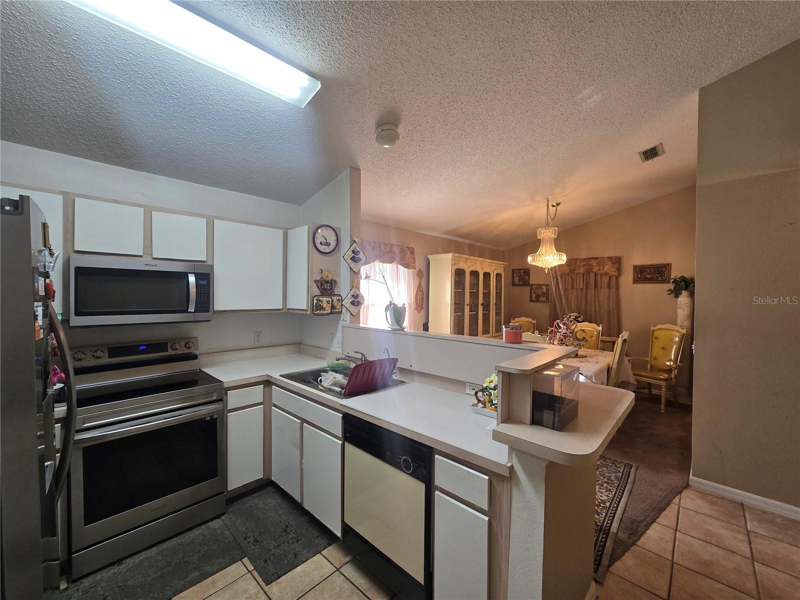 1409 DANIELS COVE DRIVE