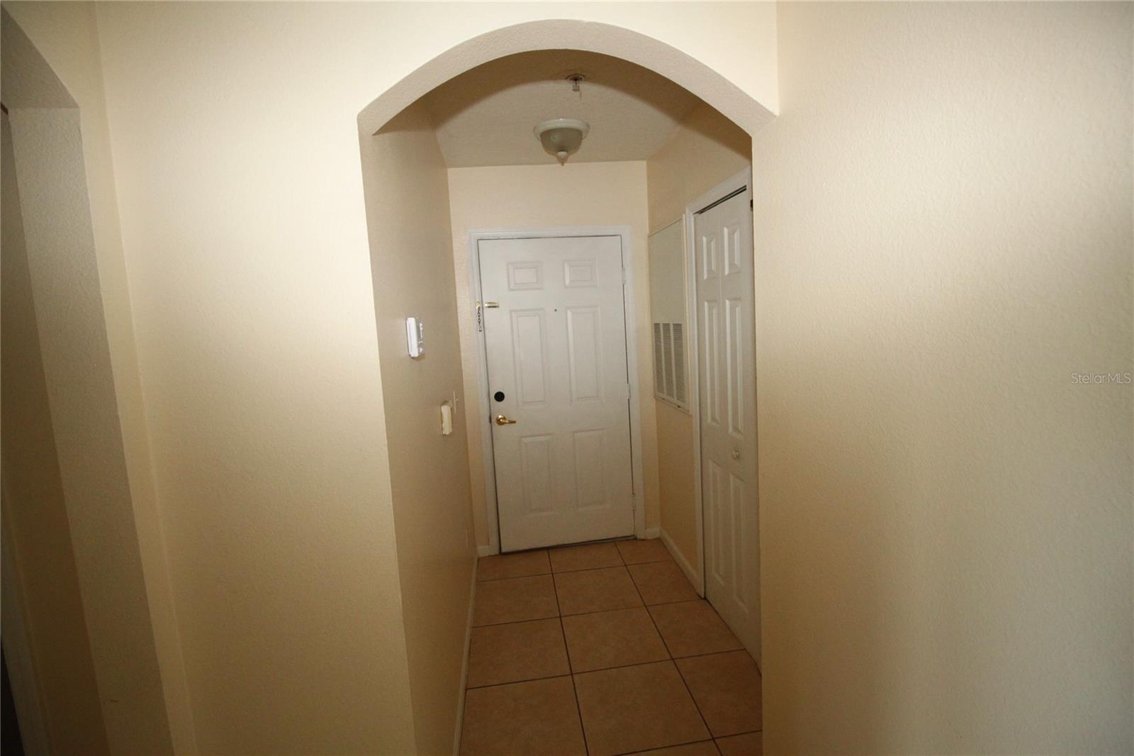 COURTNEY LNDG - Residential Lease