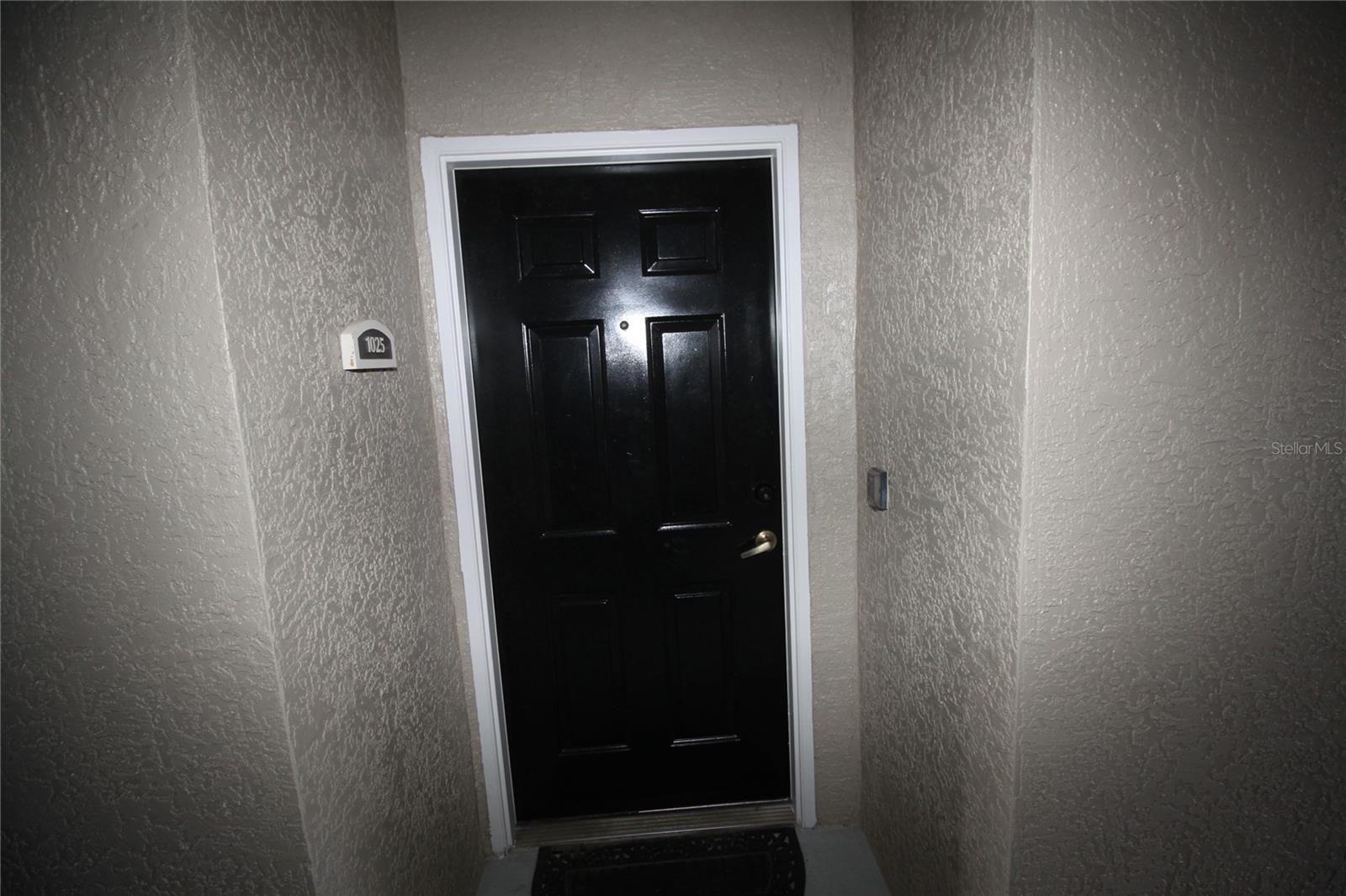 COURTNEY LNDG - Residential Lease