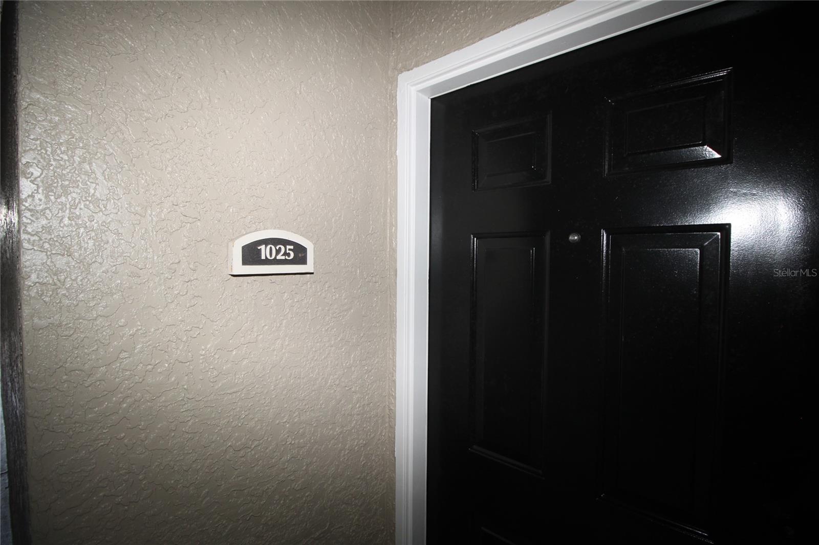 COURTNEY LNDG - Residential Lease