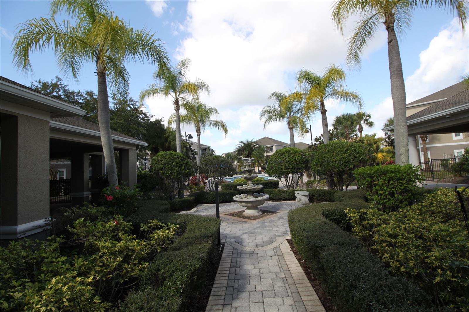 COURTNEY LNDG - Residential Lease