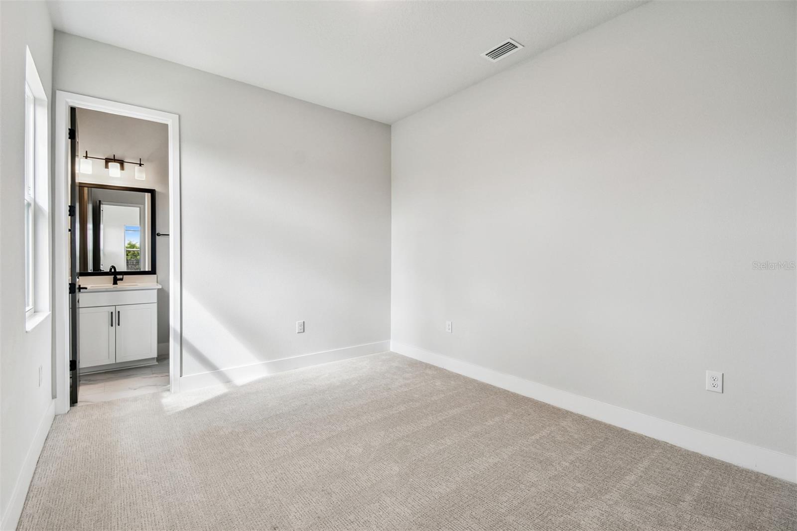 PALMERA AT WELLEN PARK - Residential