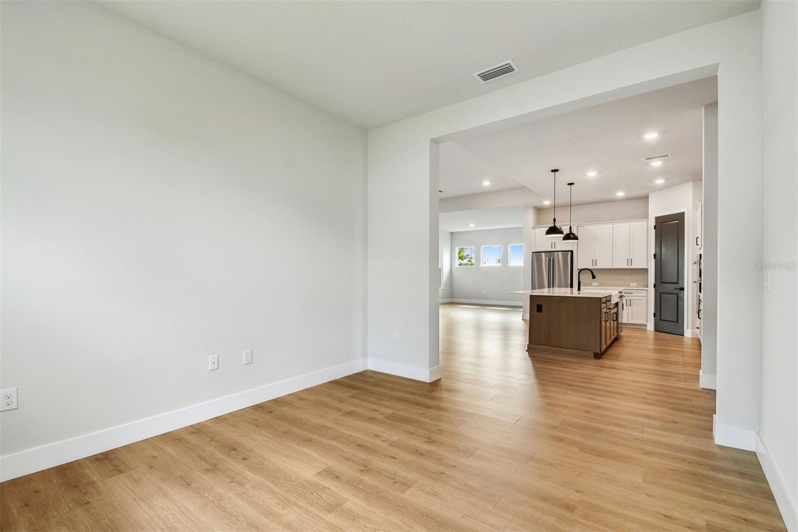 PALMERA AT WELLEN PARK - Residential