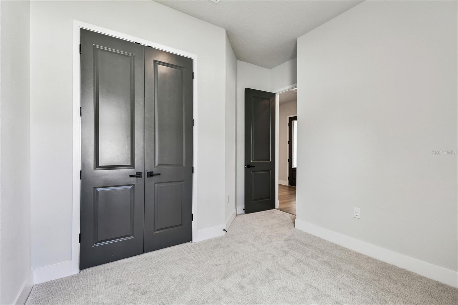 PALMERA AT WELLEN PARK - Residential