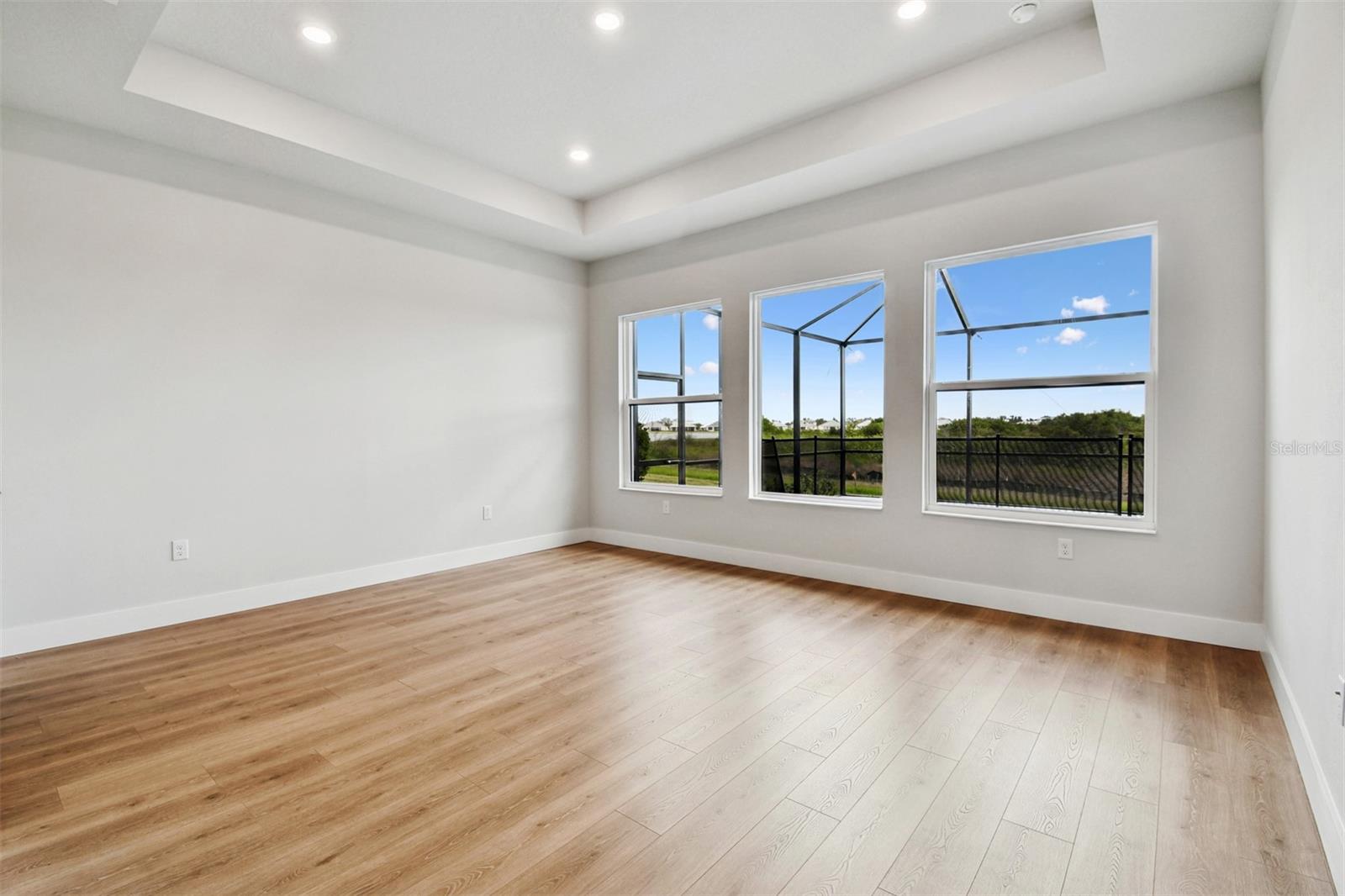 PALMERA AT WELLEN PARK - Residential