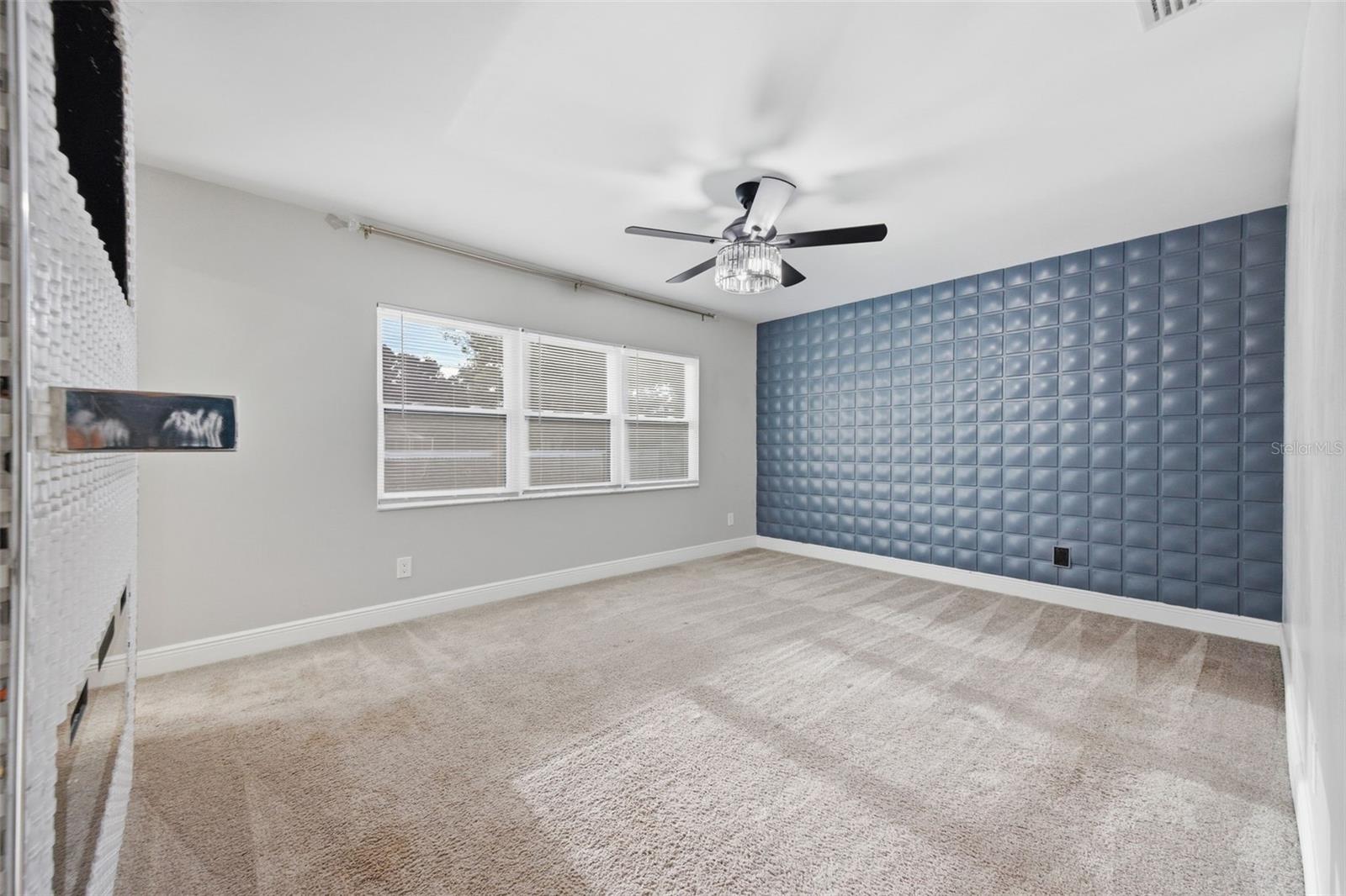 CROSSINGS AT LAKE TARPON - Residential