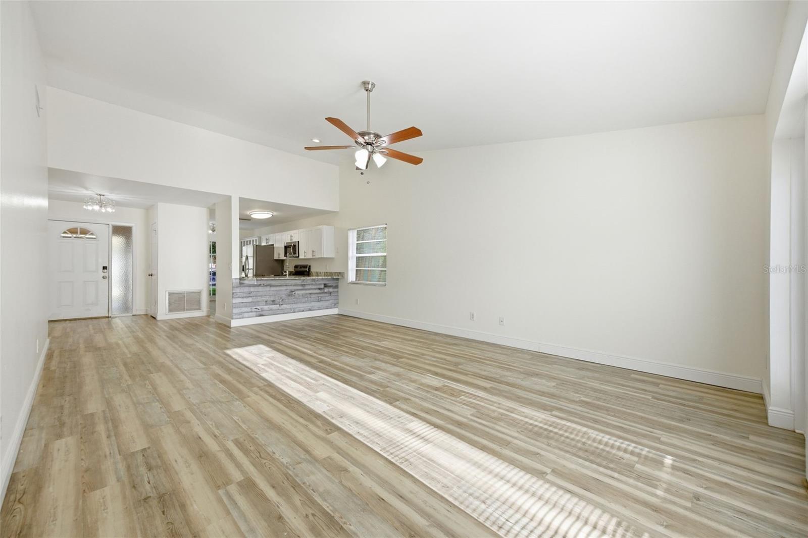 CROSSINGS AT LAKE TARPON - Residential