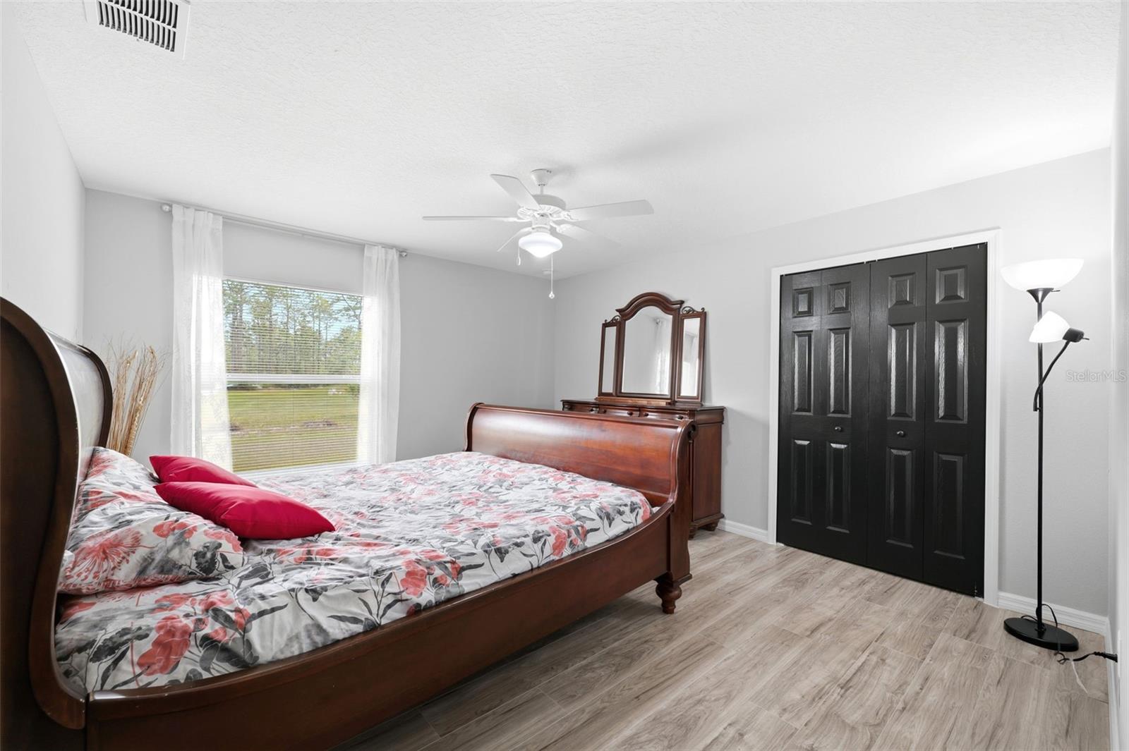 ROYAL HIGHLANDS - Residential