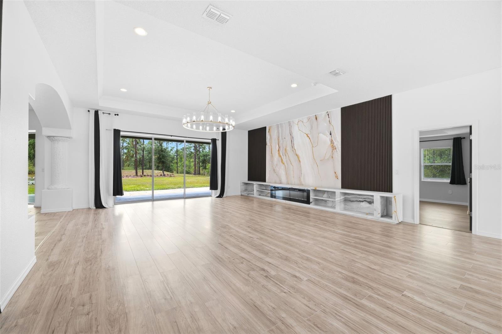 18043 PALMDALE ROAD