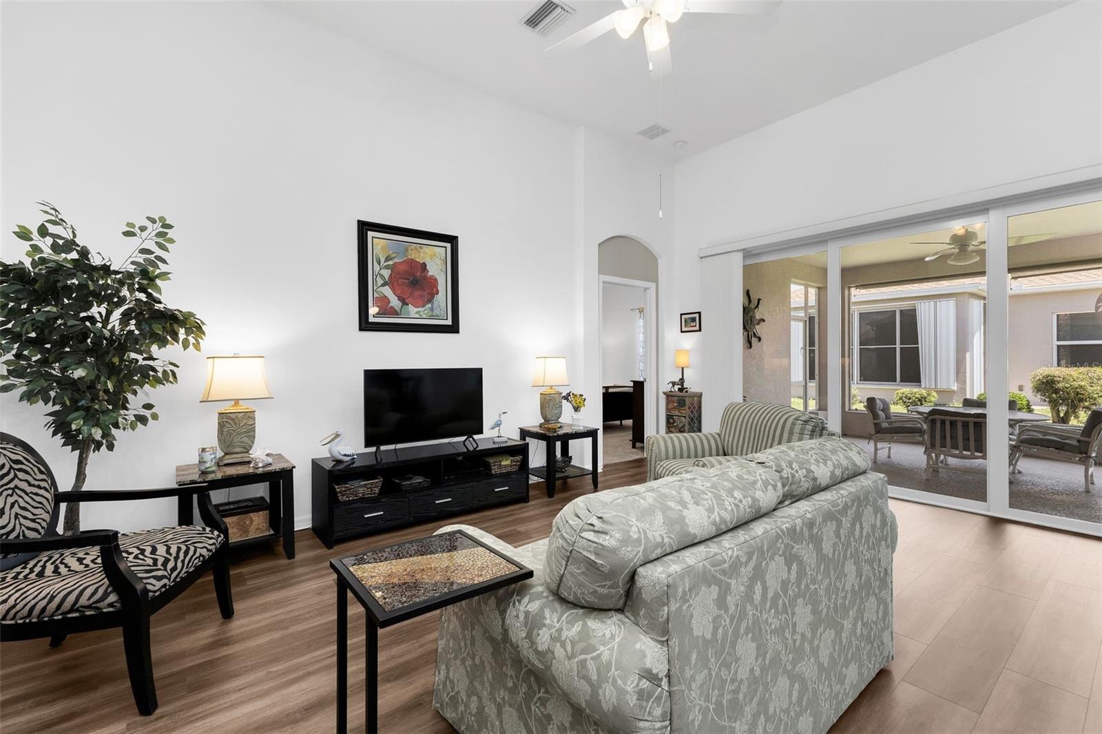 1713 SUNDERLAND DRIVE