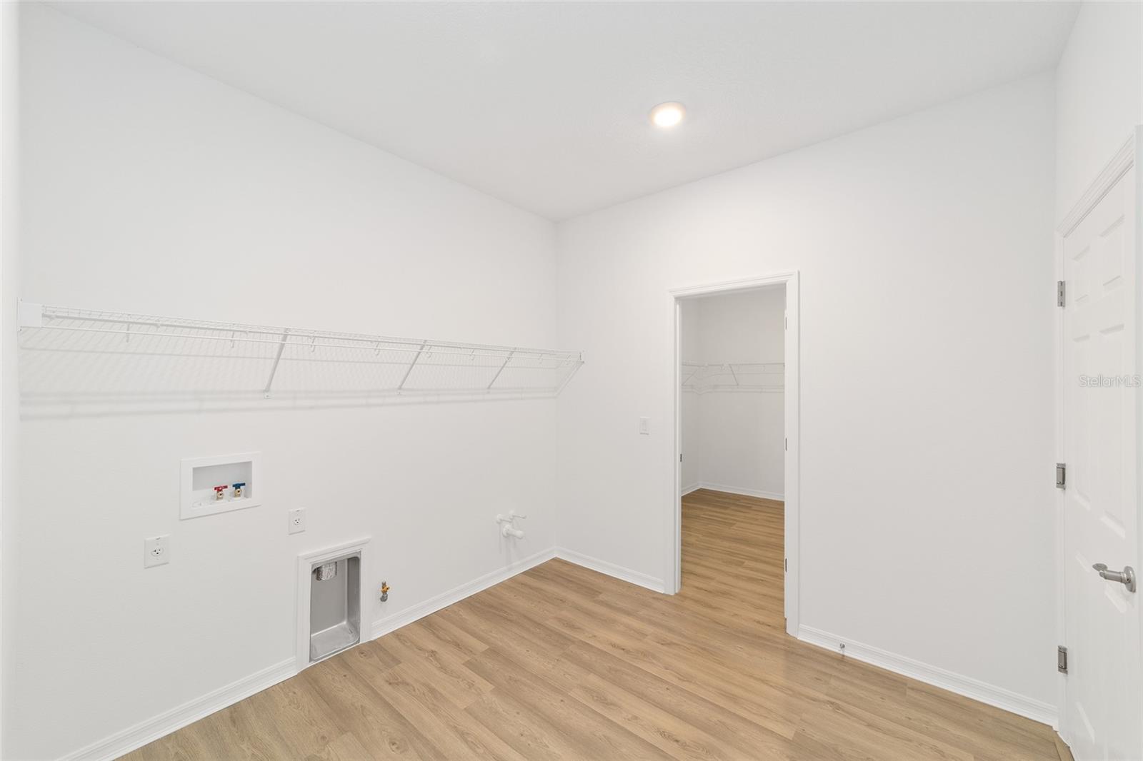 ON TOP OF THE WORLD - Residential