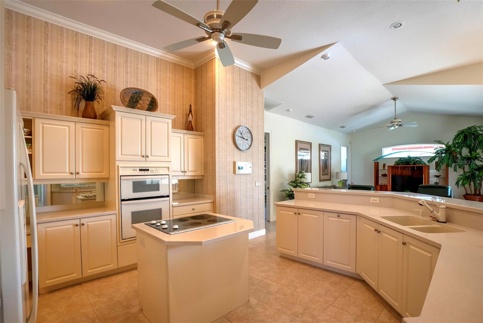 VENETIA PH 3 - Residential