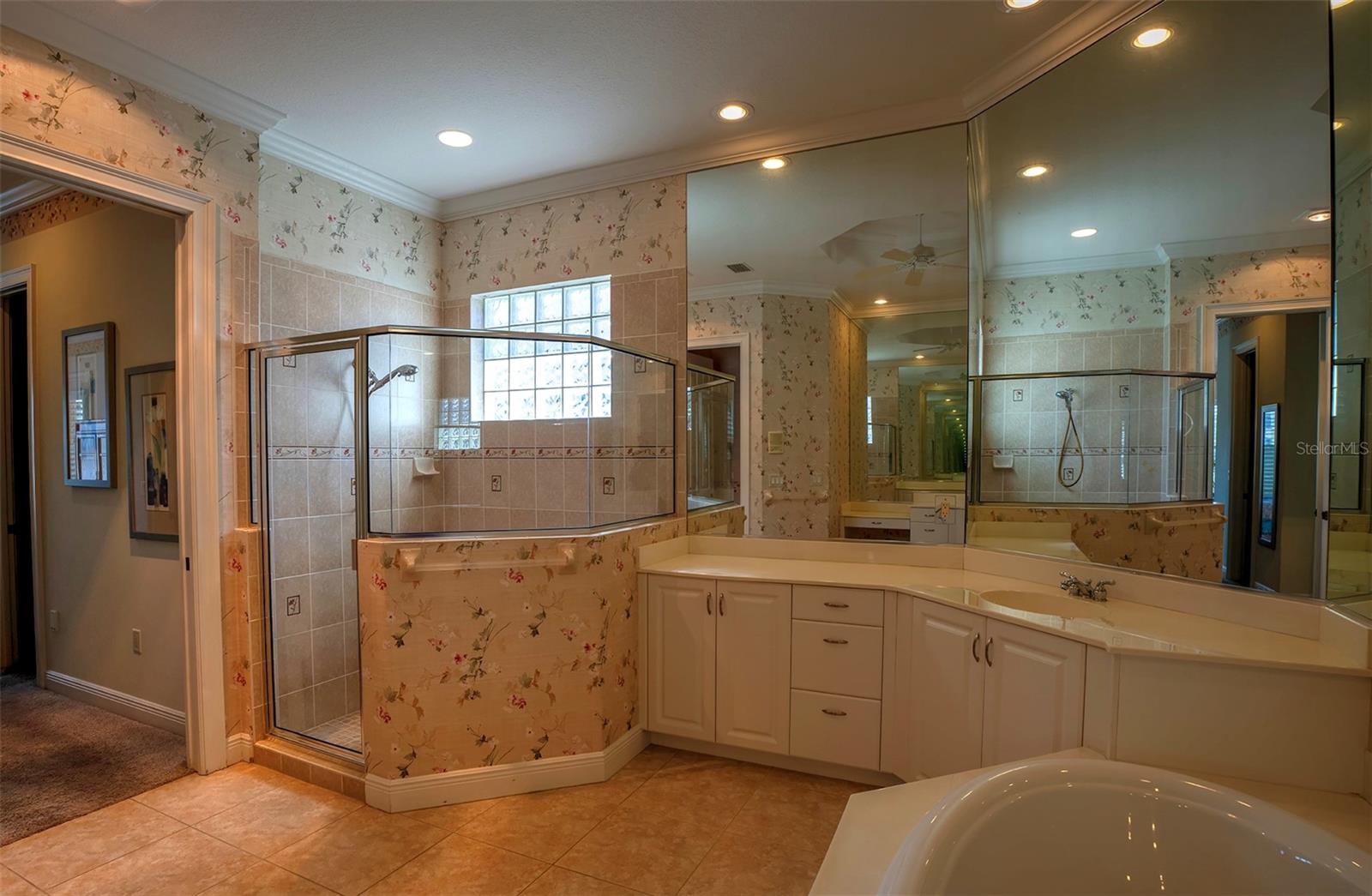 VENETIA PH 3 - Residential