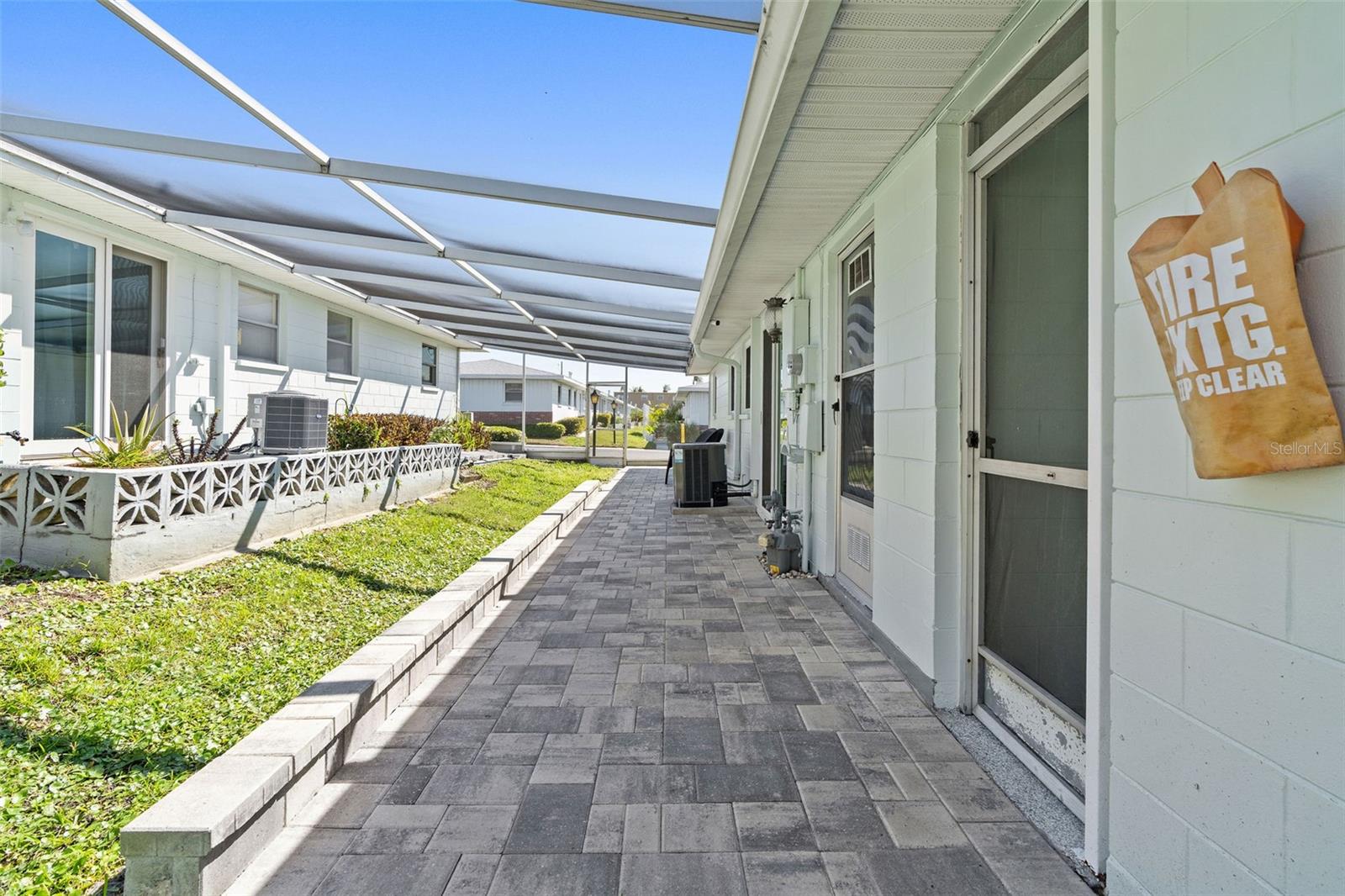 SEMINOLE HILL VILLAS - Residential