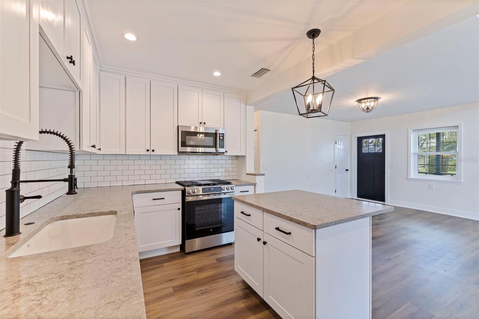 RIO VISTA - Residential