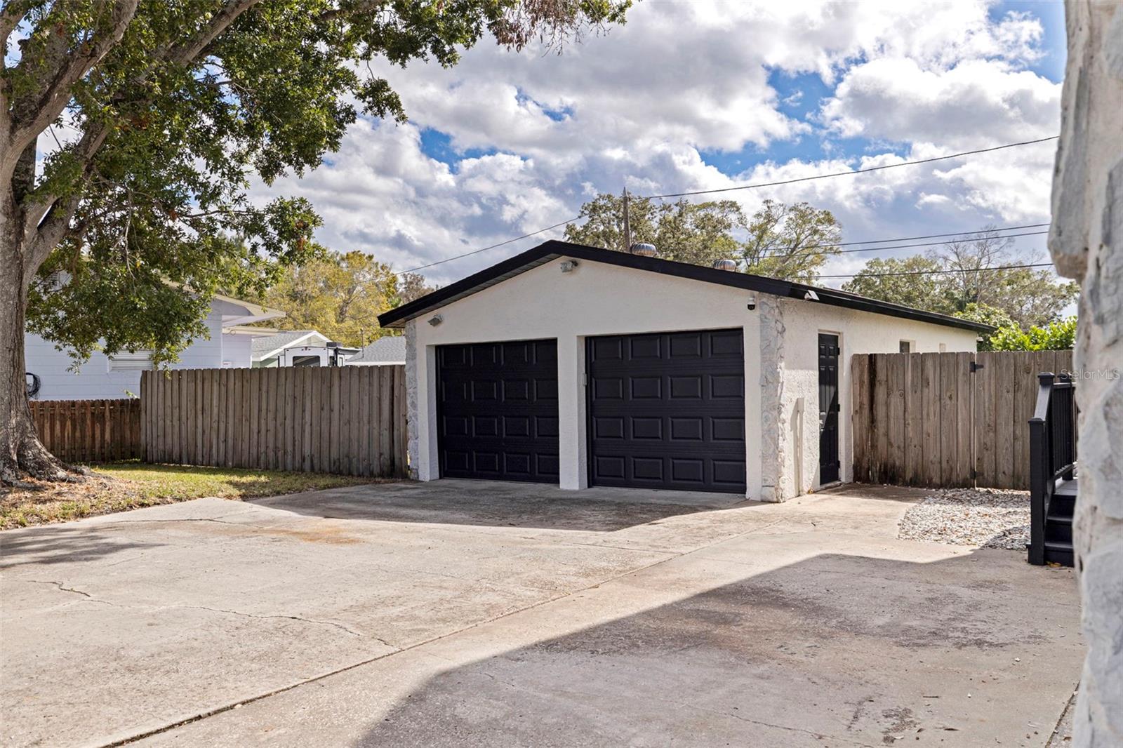 RIO VISTA - Residential