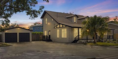 Photo of 100 82nd Avenue N, St Petersburg, FL 33702 (MLS # TB8443624)