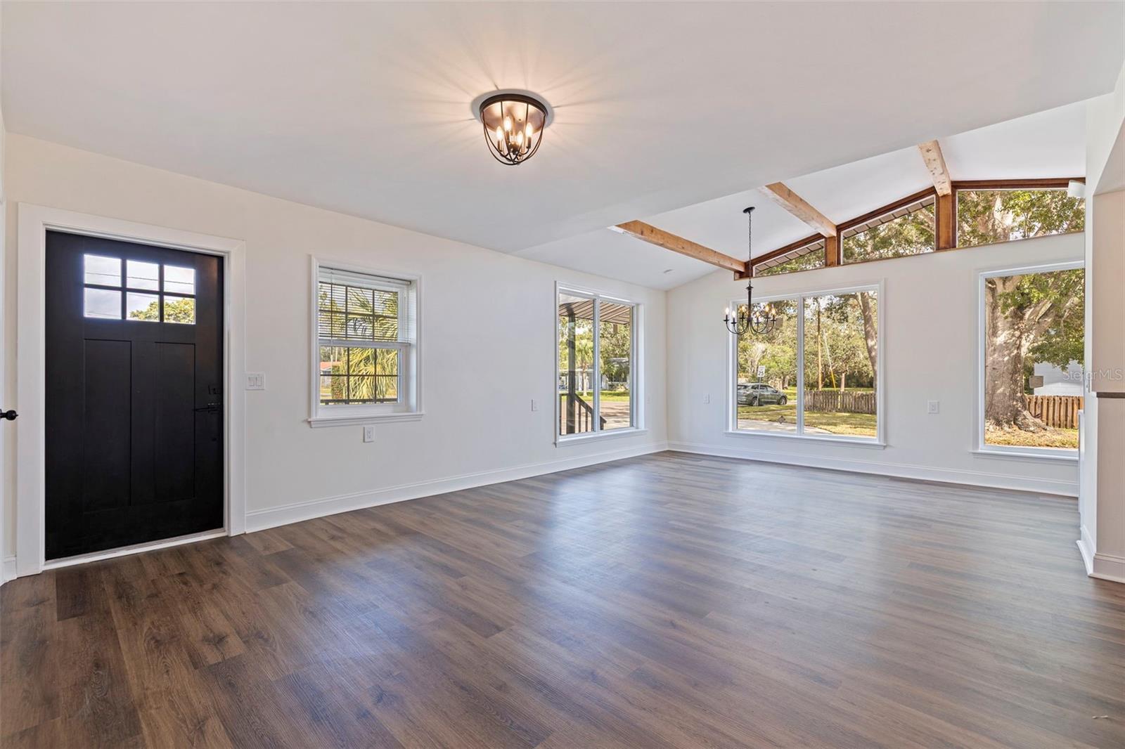 RIO VISTA - Residential