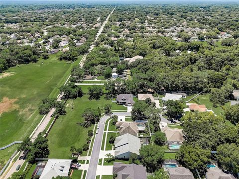 A home in VALRICO