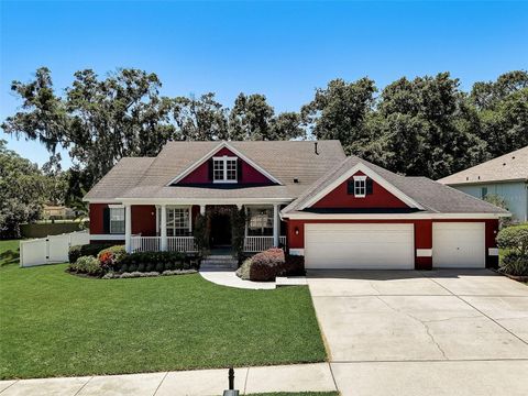 A home in VALRICO