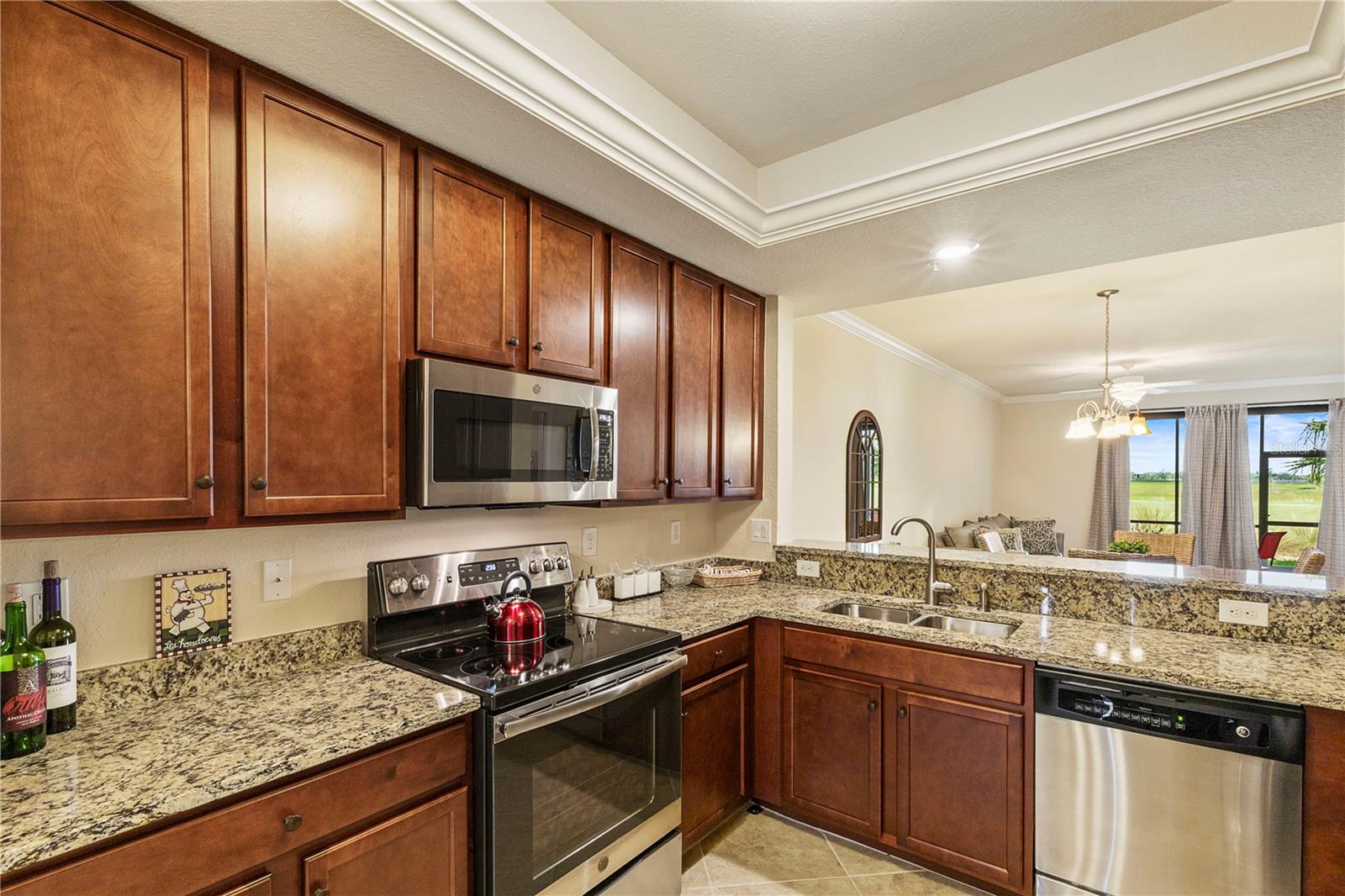 LAKEWOOD NATIONAL - Residential