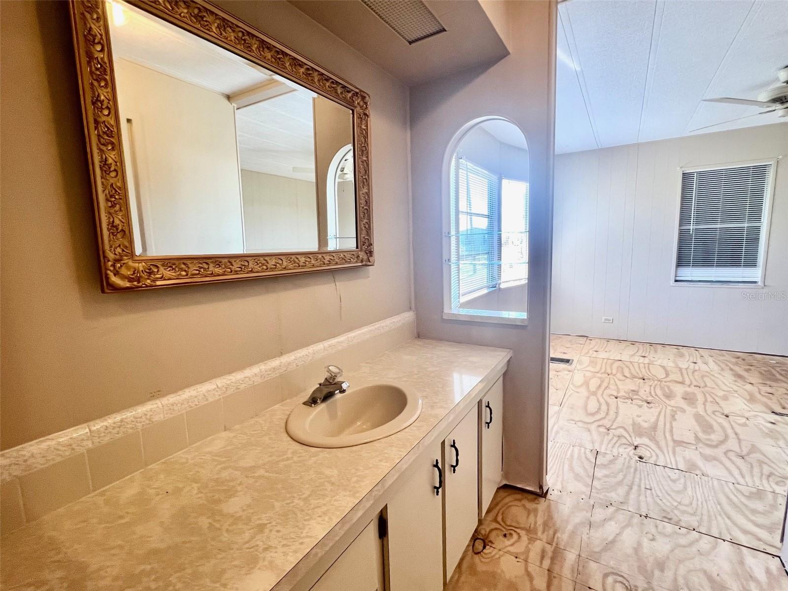 HARBOR COVE - Residential