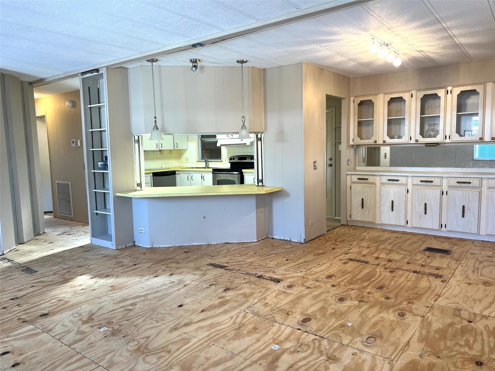 HARBOR COVE - Residential