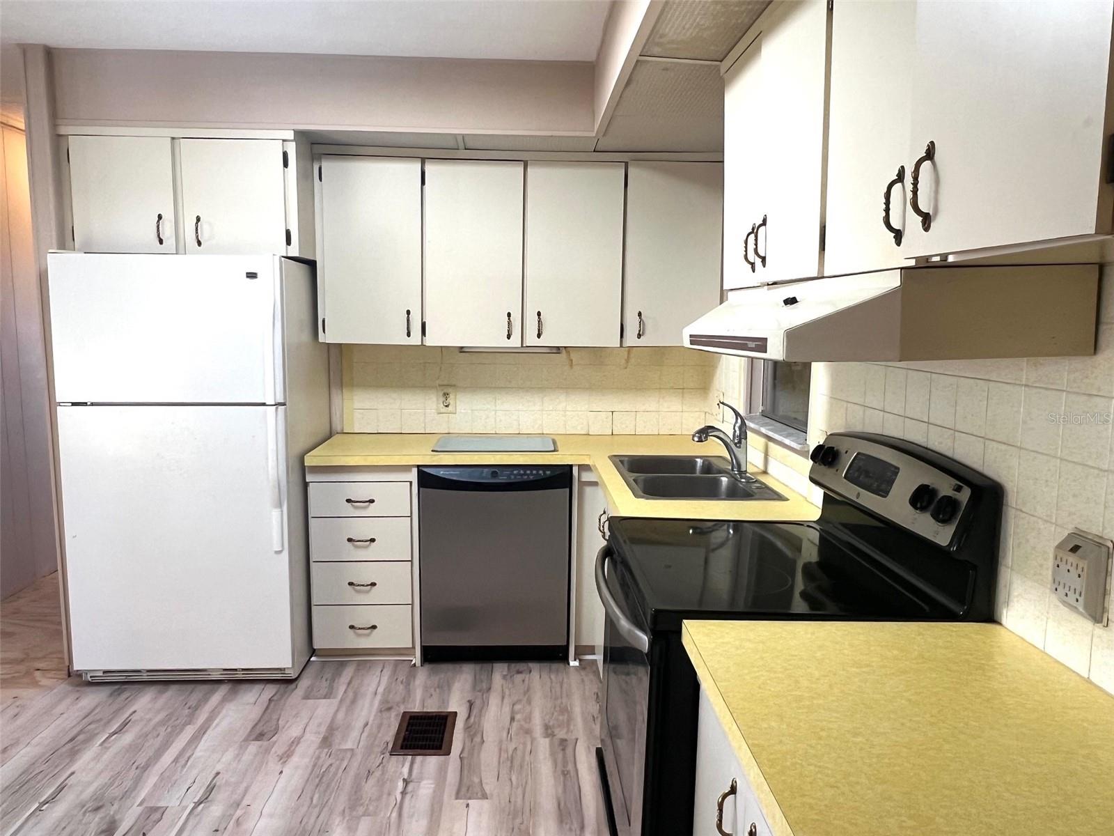 HARBOR COVE - Residential