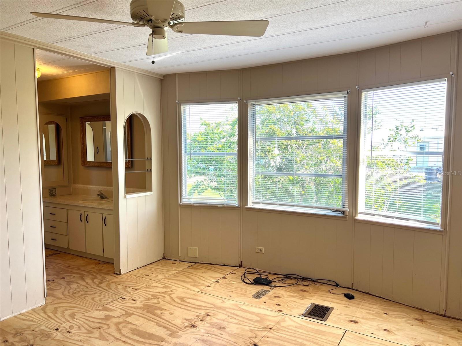 HARBOR COVE - Residential