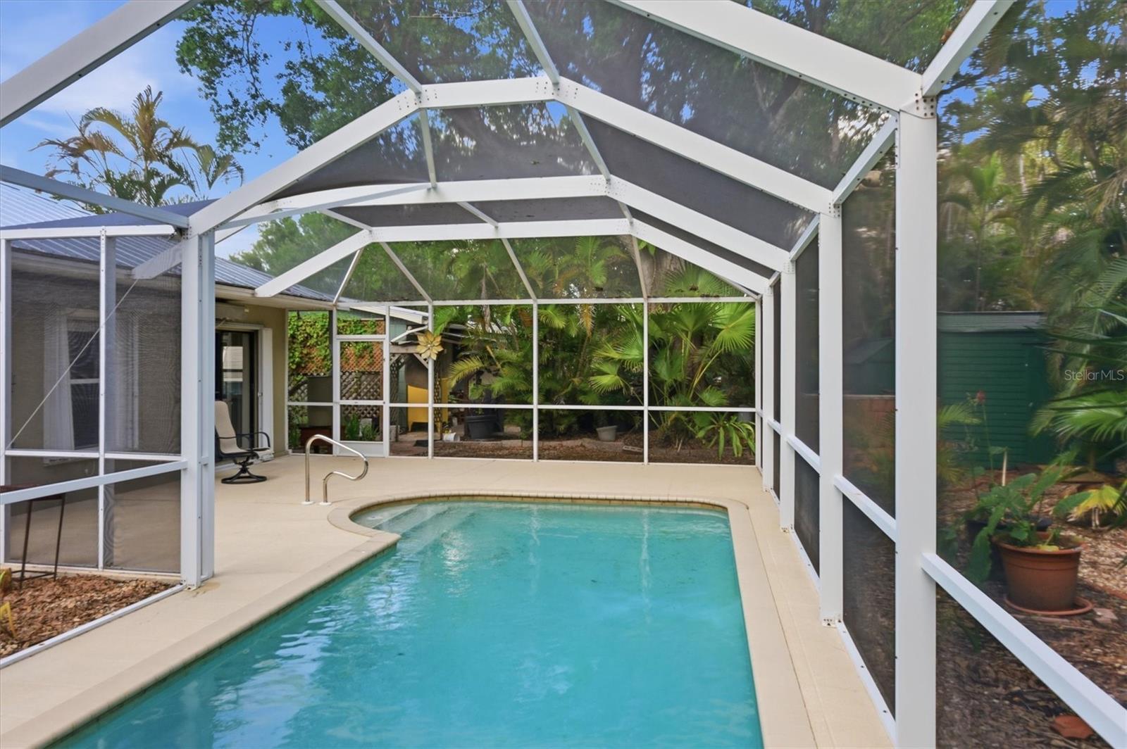 521 W OLYMPIA AVENUE